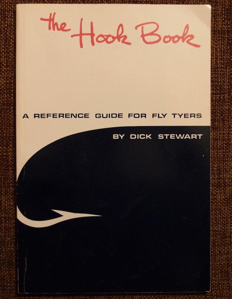 A TREATISE ON SALMON FLY HOOKS: FROM VINTAGE SALMON FLY HOOKS TO  CONTEMPORARY HOOK MAKERS AND RESHAPERS. By Paul Rossman. : Rossman (Paul).:  : Books